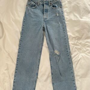 Levi’s Ribgace Straight Ankle distressed Jean size 25